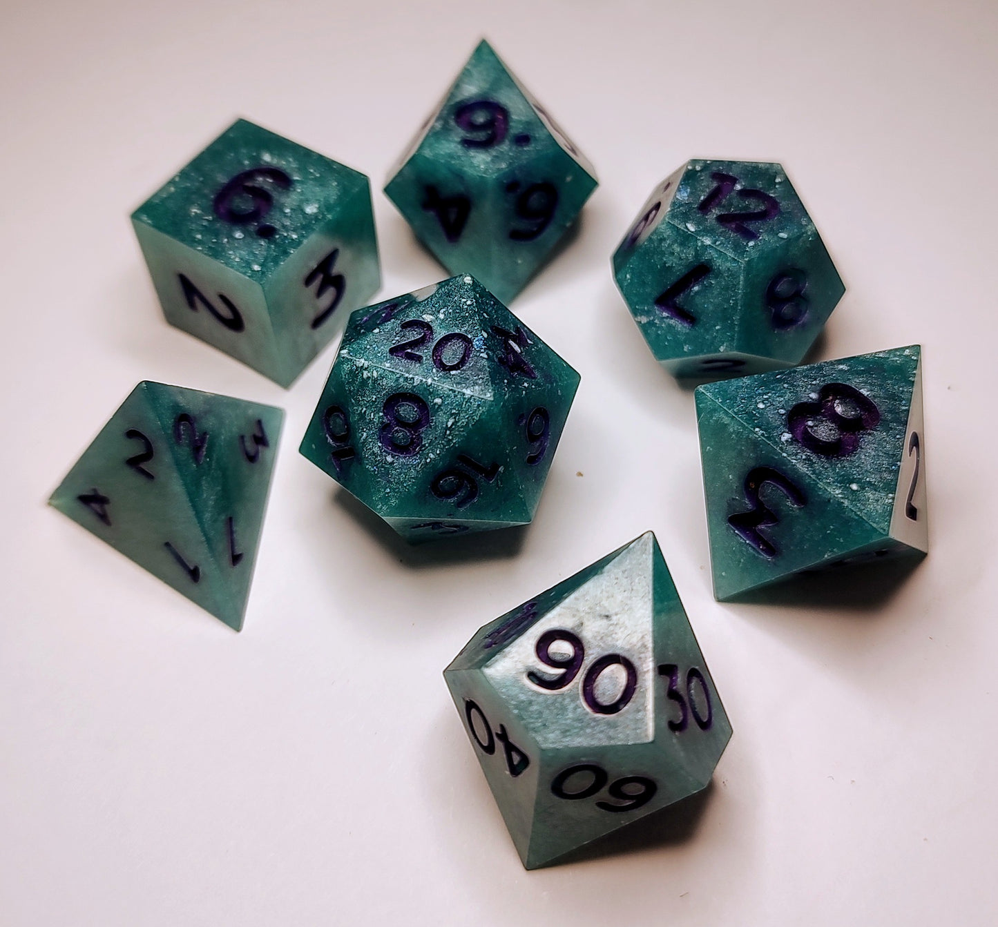 "Blurple" 7 piece TTRPG Dice Set